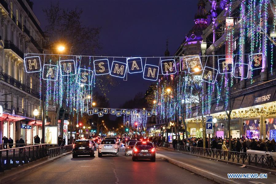 FRANCE-PARIS-CHRISTMAS EVE