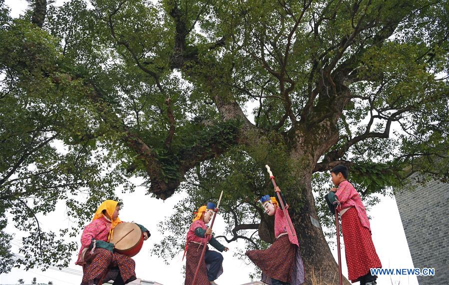 CHINA-JIANGXI-NUO DANCE (CN)