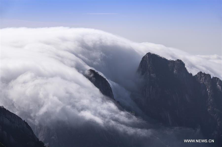 #CHINA-ANHUI-HUANGSHAN-CLOUD (CN)