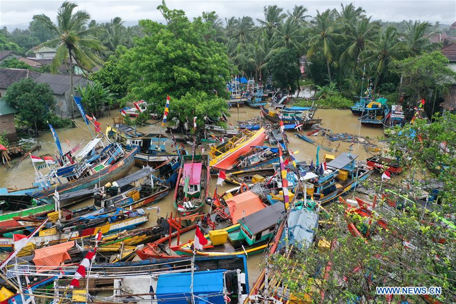 INDONESIA-BANTEN-TSUNAMI-DESTROYED BOATS