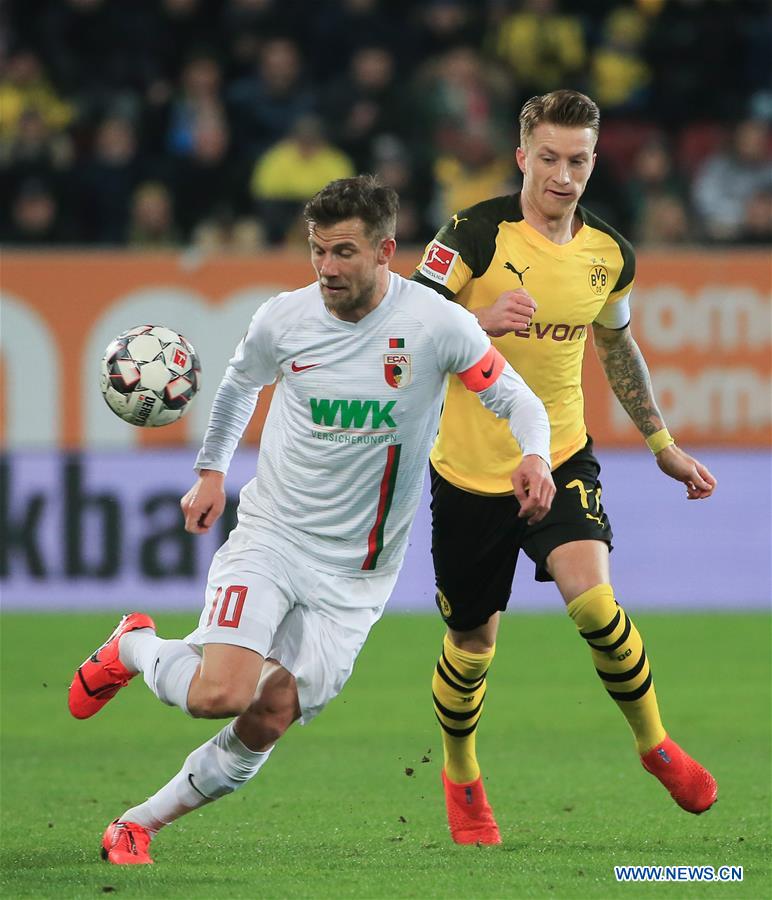 (SP)GERMANY-AUGSBURG-SOCCER-BUNDESLIGA-AUGSBURG VS DORTMUND