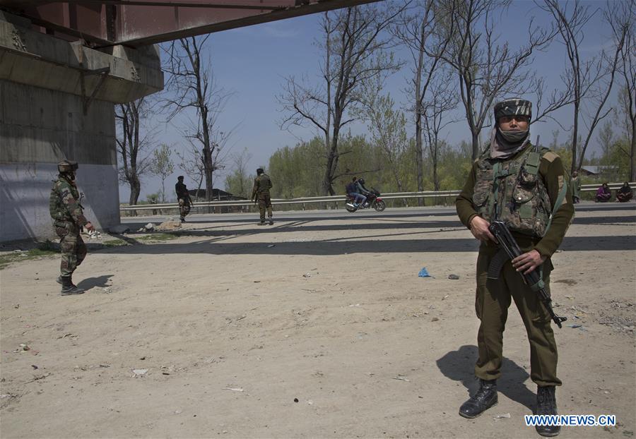 KASHMIR-SRINAGAR-HIGHWAY-SECURITY