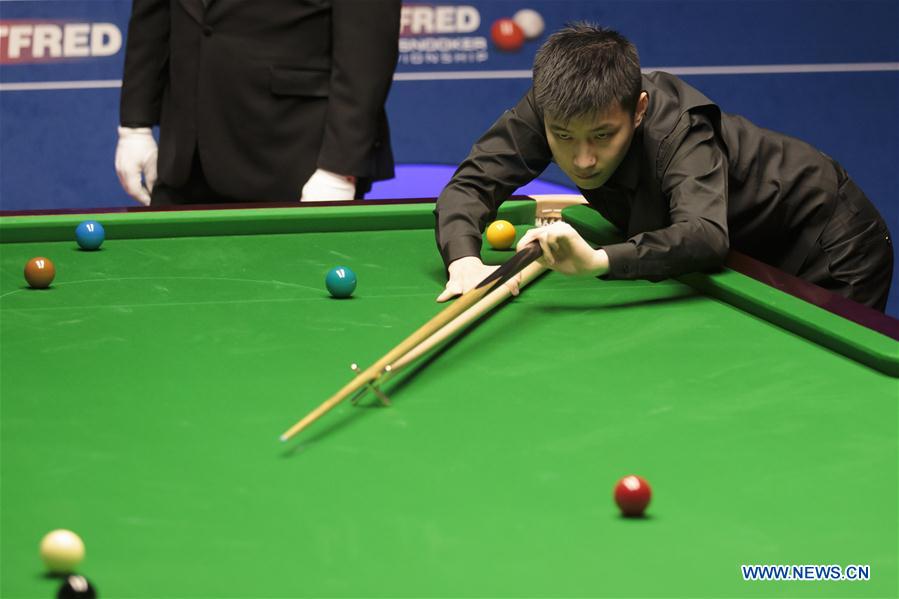 (SP) BRITAIN-SHEFFIELD-SNOOKER-WORLD CHAMPIONSHIP-DAY 3