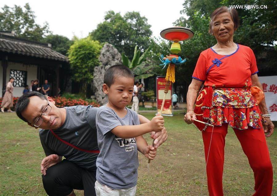 CHINA-NANJING-MUSEUM-MID-AUTUMN FESTIVAL (CN)