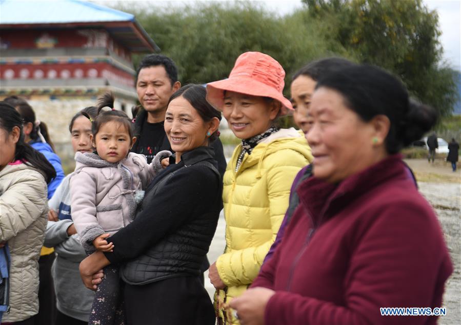 CHINA-TIBET-NYINGCHI-APPLE-TRAINING (CN)