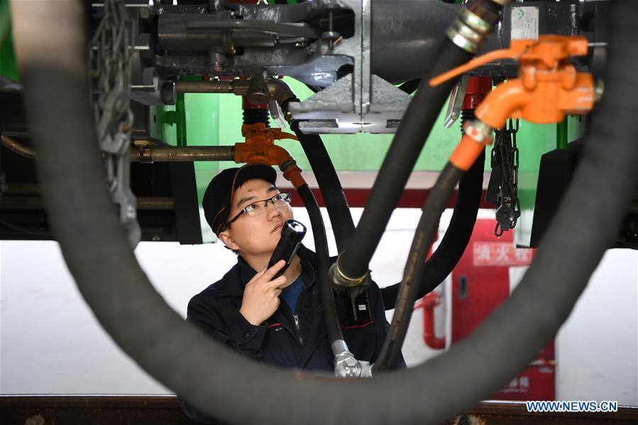 CHINA-CHONGQING-FUXING BULLET TRAINS-MAINTENANCE (CN)