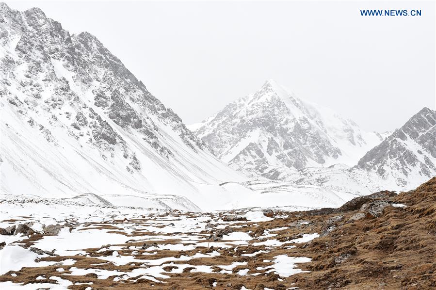 CHINA-GANSU-SUNAN-SNOW MOUNTAINS (CN)