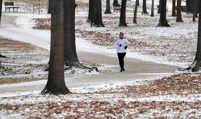 At least 11 dead in link with severe cold in U.S.