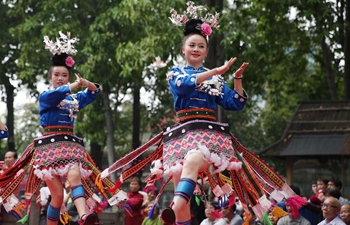 People around China celebrate Sanyuesan Festival