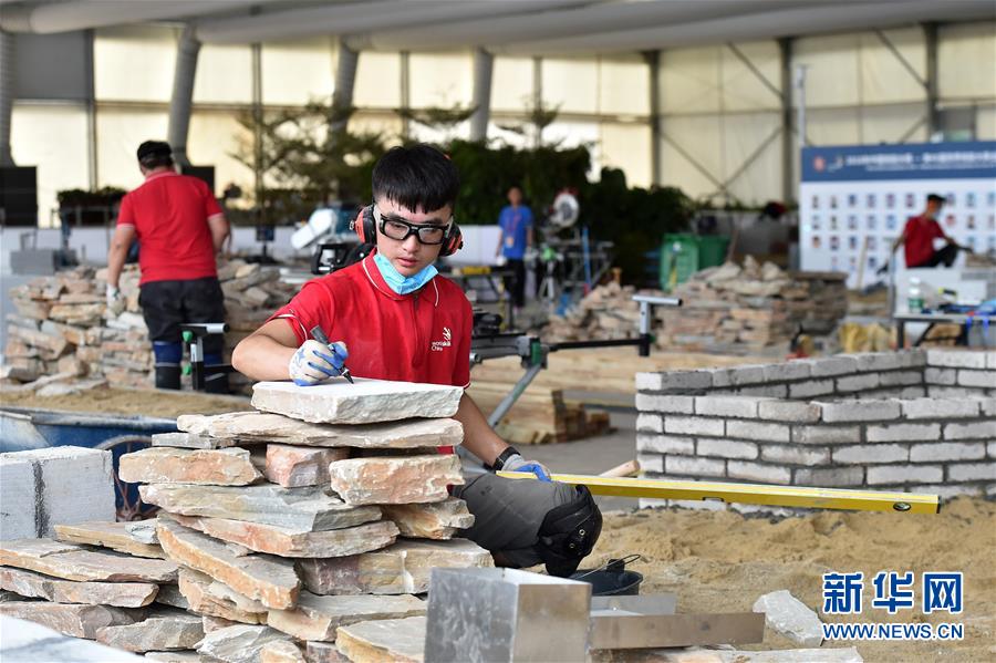 （新华全媒头条·图文互动）（2）上下合力，聚力破障，开辟“大国工匠”建设新格局