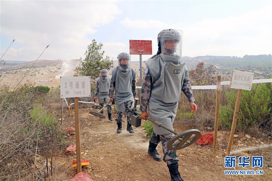 （国际·图文互动）（1）她们在雷场成长——记中国赴黎维和扫雷女兵