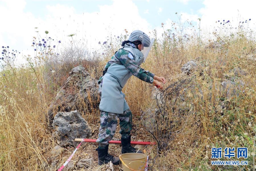 （国际·图文互动）（4）她们在雷场成长——记中国赴黎维和扫雷女兵